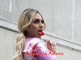 Antonnela_Adams