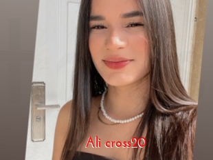 Ali_cross20