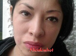 Aliciakisshot