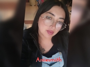 Aniiesmiith