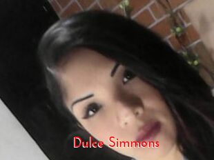 Dulce_Simmons