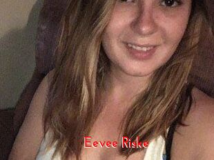 Eevee_Riske