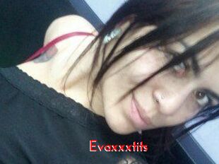 Evaxxxtits