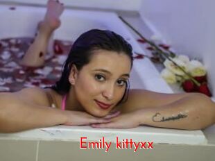 Emily_kittyxx