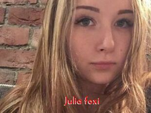 Julia_foxi