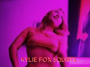 KYLIE_FOX_SQUIRTS