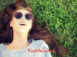 KissMeInDark