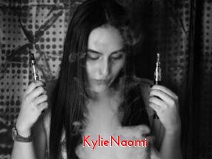 KylieNaomi