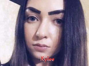 Kyliee_