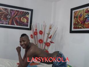 LARSYKOKOLA