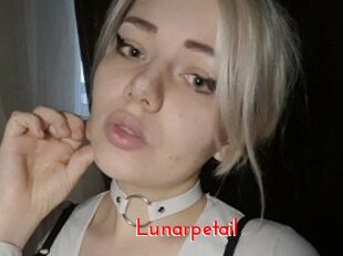 Lunarpetail