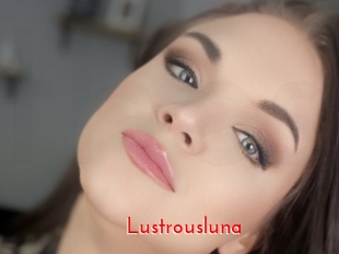 Lustrousluna