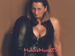 MatureMum073