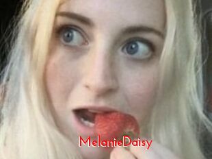 Melanie_Daisy