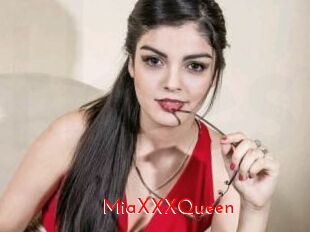 MiaXXXQueen