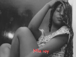 Mia_ray