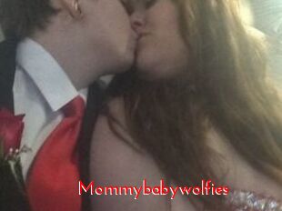 Mommybabywolfies
