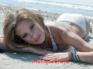 MoniqueCherie