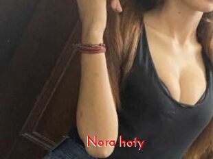 Nora_hoty