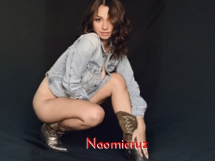 Naomicruz