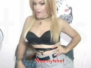 Naomytshot