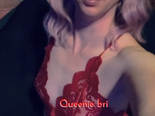 Queenie_bri