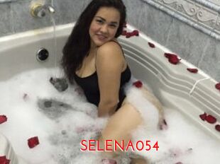 SELENA054