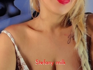 Stefany_milk
